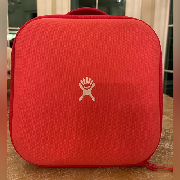 Hydro Flask Other - Hydro flask Lunch Box - Coral